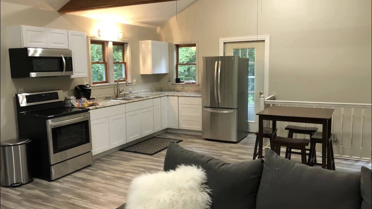 Howard House | BEST VALUED AIRBNB IN OHIO!