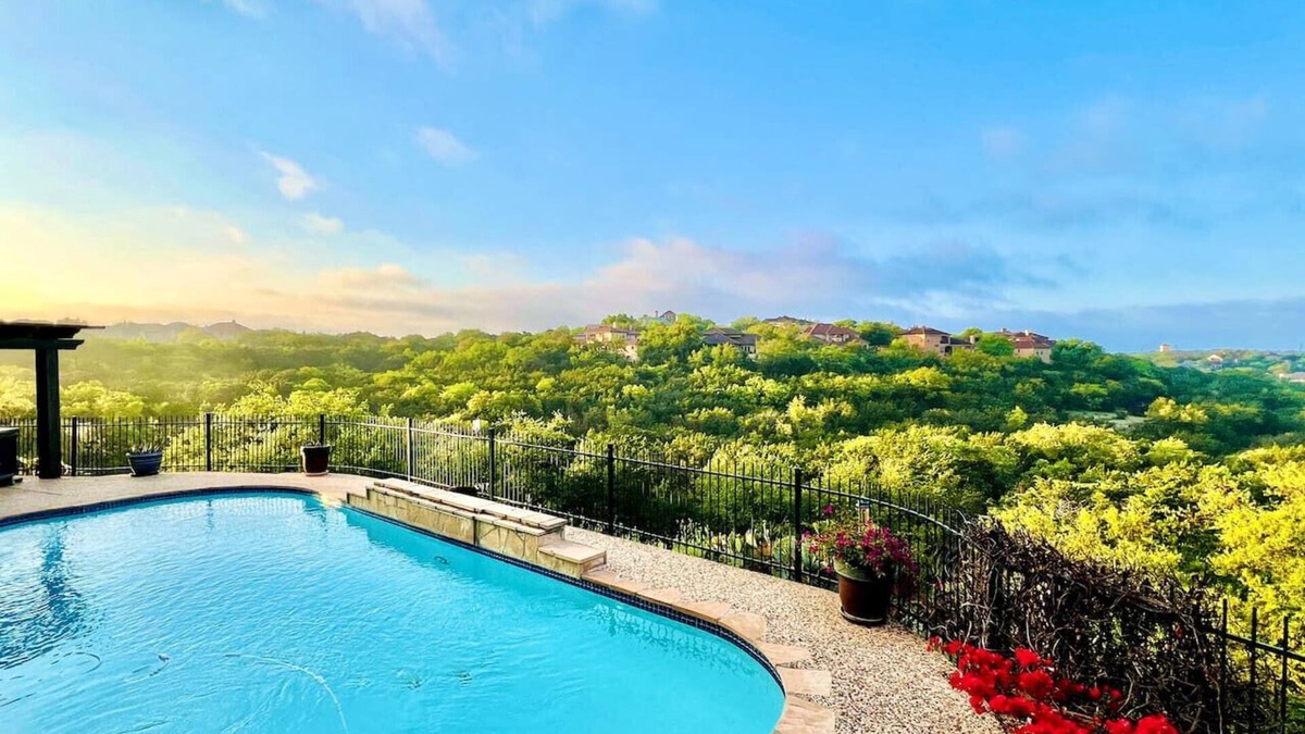 Stone Oak House | Best View in SATX! Exclusive Hilltop Gem|POOL|HTub