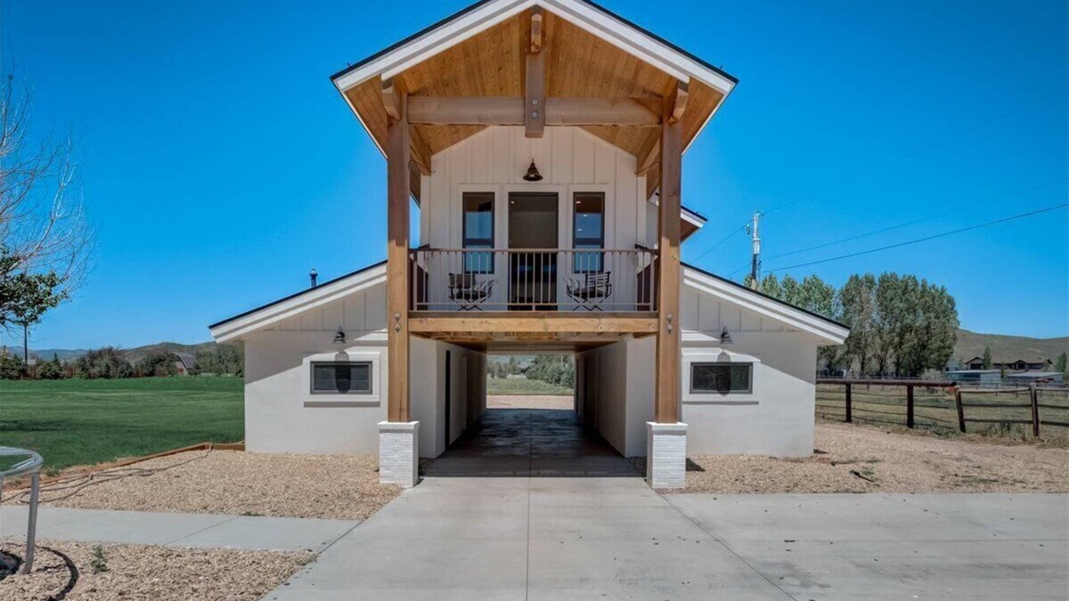 South Snyderville Basin House | Best Views and Location to Park City Mountain
