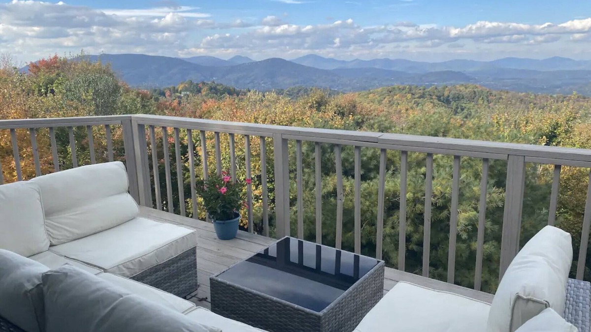 Blowing Rock House | Best views in Blowing Rock! Top of App Ski Mtn!