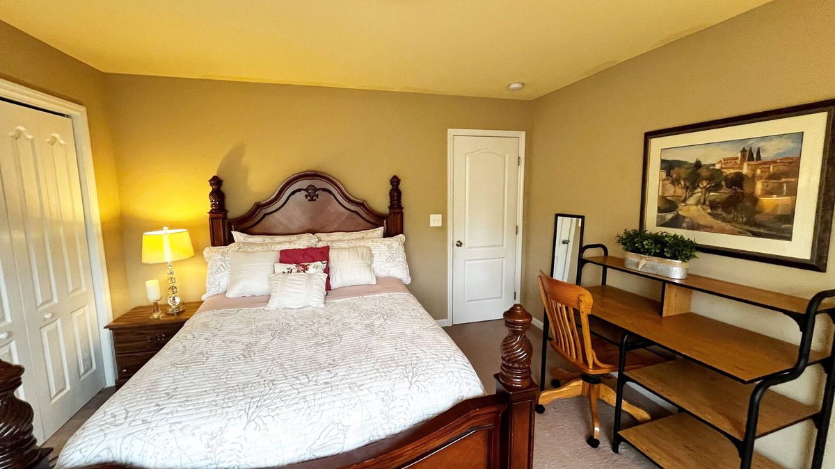 Normal House | Best VRBO in Huntsville, Alabama! Private room & bath in beautiful spacious home