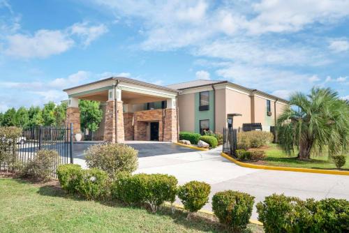 Bridge City Hotel | Best Western Bayou Inn
