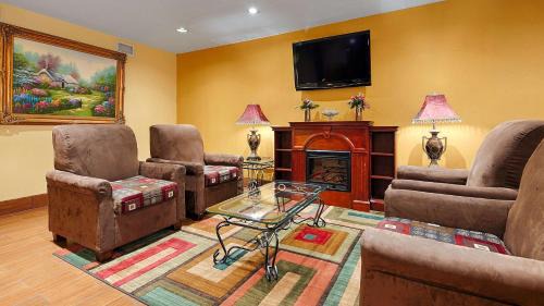 Canton Hotel | Best Western Canton Inn