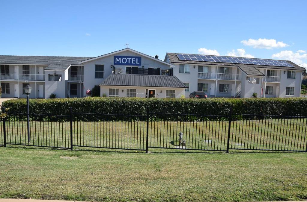Kelso Hotel | Best Western Coachman's Inn Motel