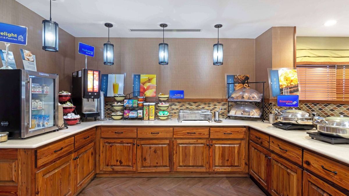 Cordele Hotel | Best Western Colonial Inn