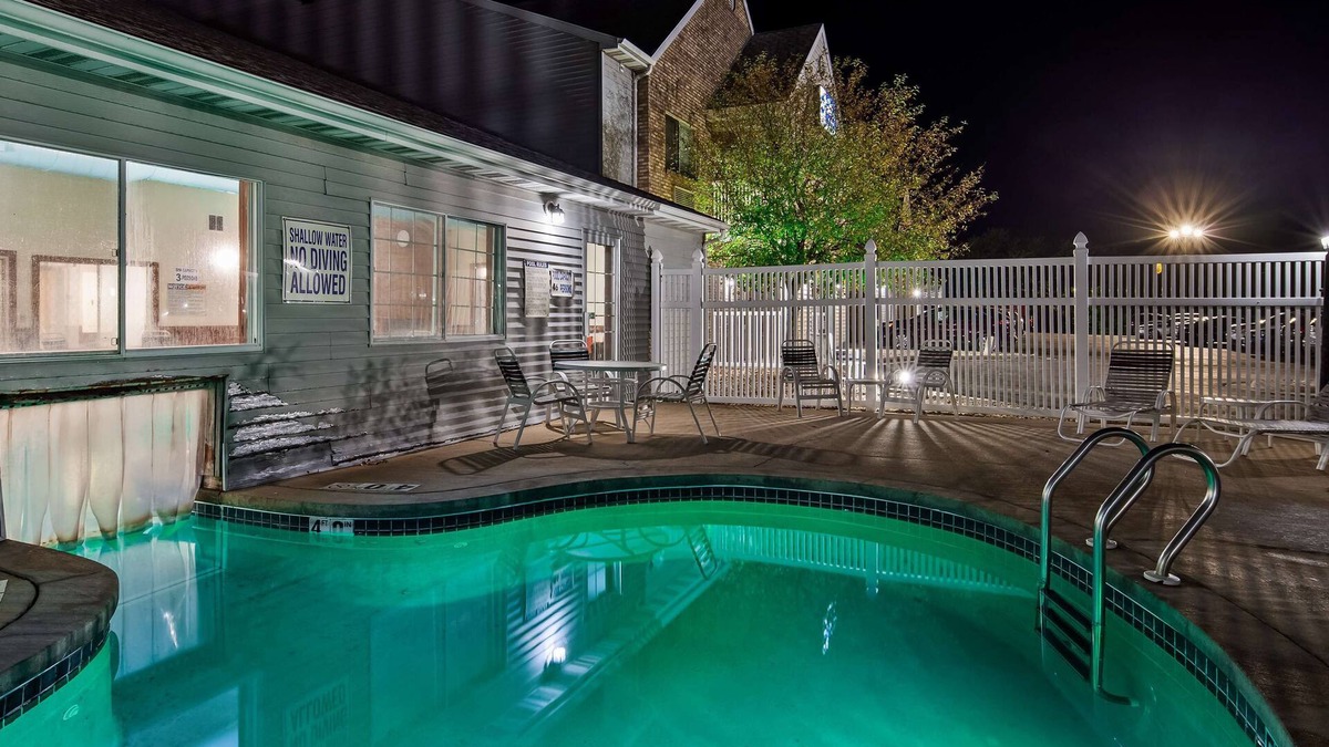 Dodgeville Hotel | Best Western Dodgeville Inn & Suites