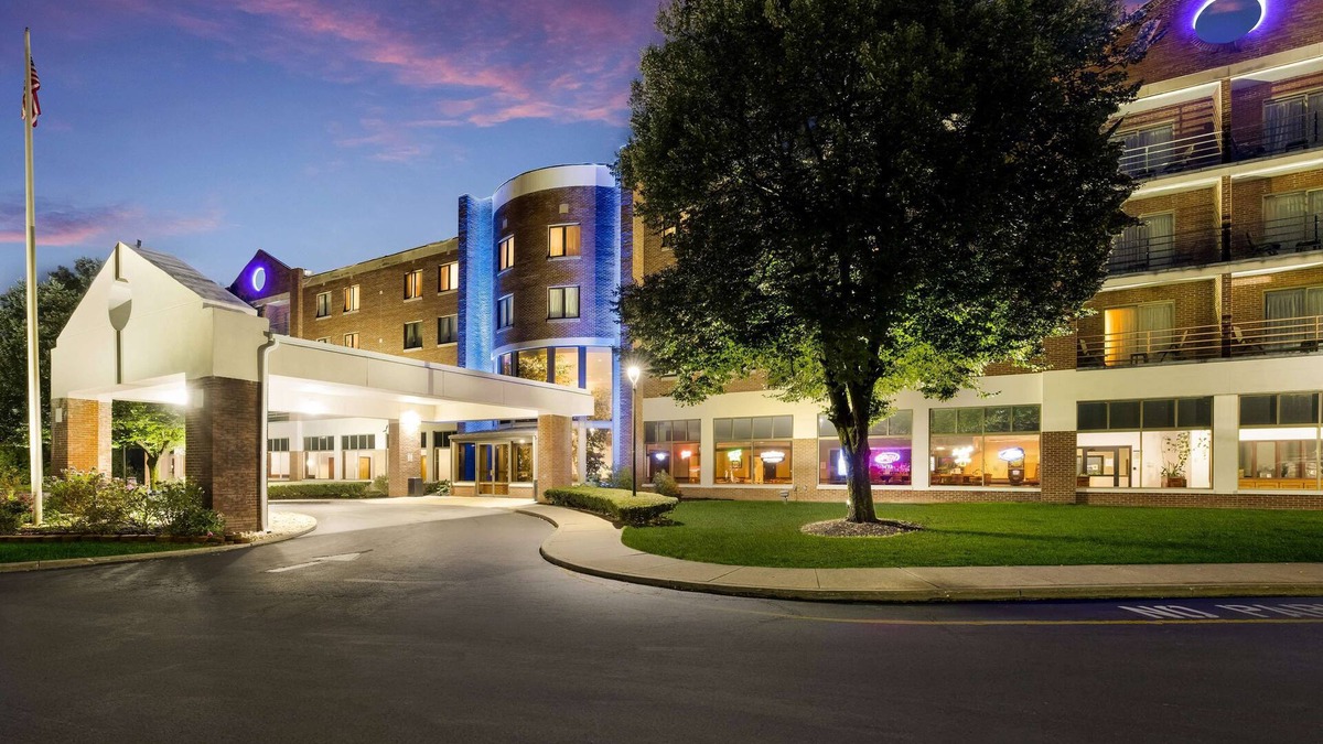 Sayre Hotel | Best Western Grand Victorian Inn