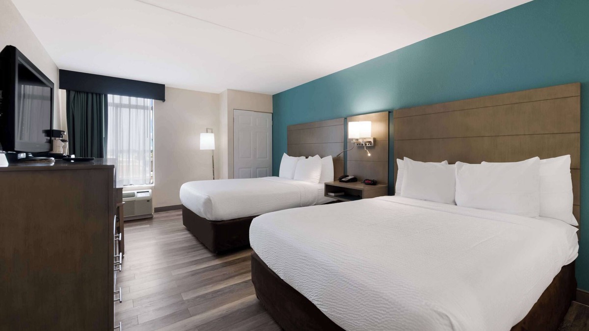 Coliseum Central Hotel | Best Western Hampton Coliseum Inn