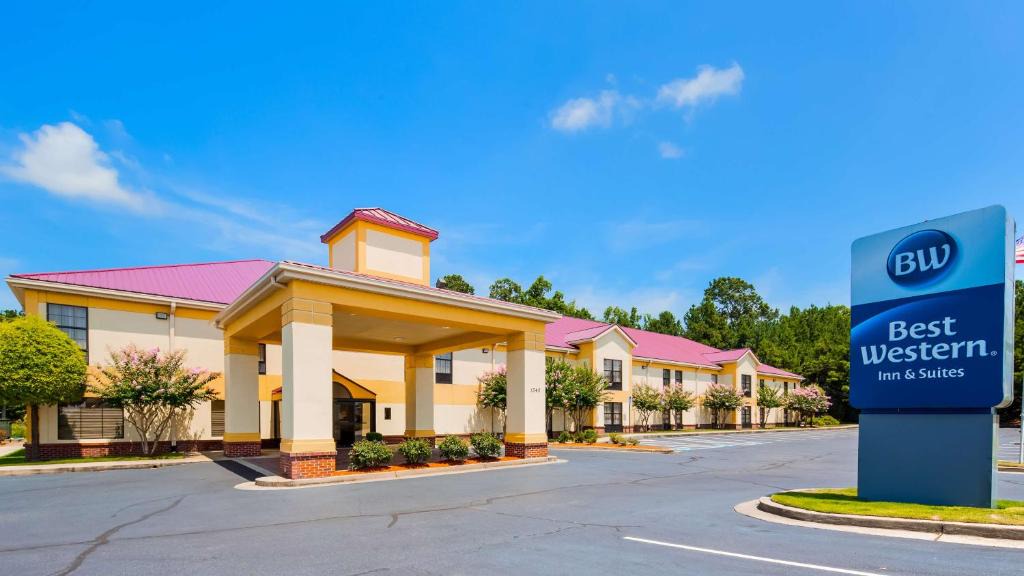Hiram Hotel | Best Western Hiram Inn and Suites