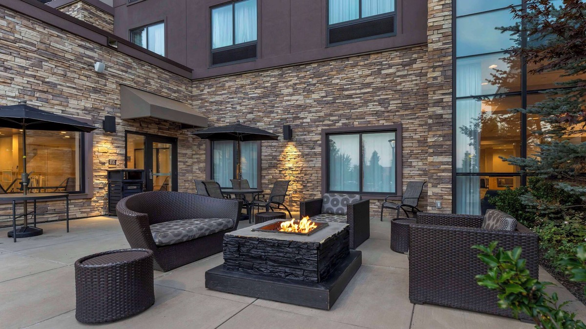Cranberry Township Hotel | Best Western Plus Cranberry-Pittsburgh North