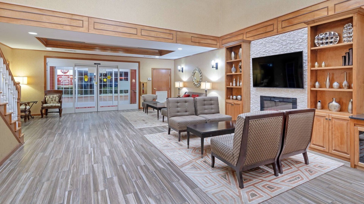 Waycross Hotel | Best Western Plus Bradbury Inn & Suites