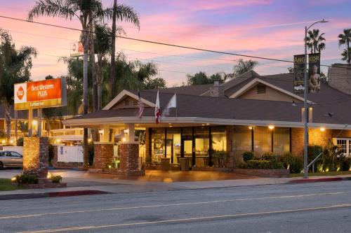 Sherman Oaks Hotel | Best Western Plus Carriage Inn