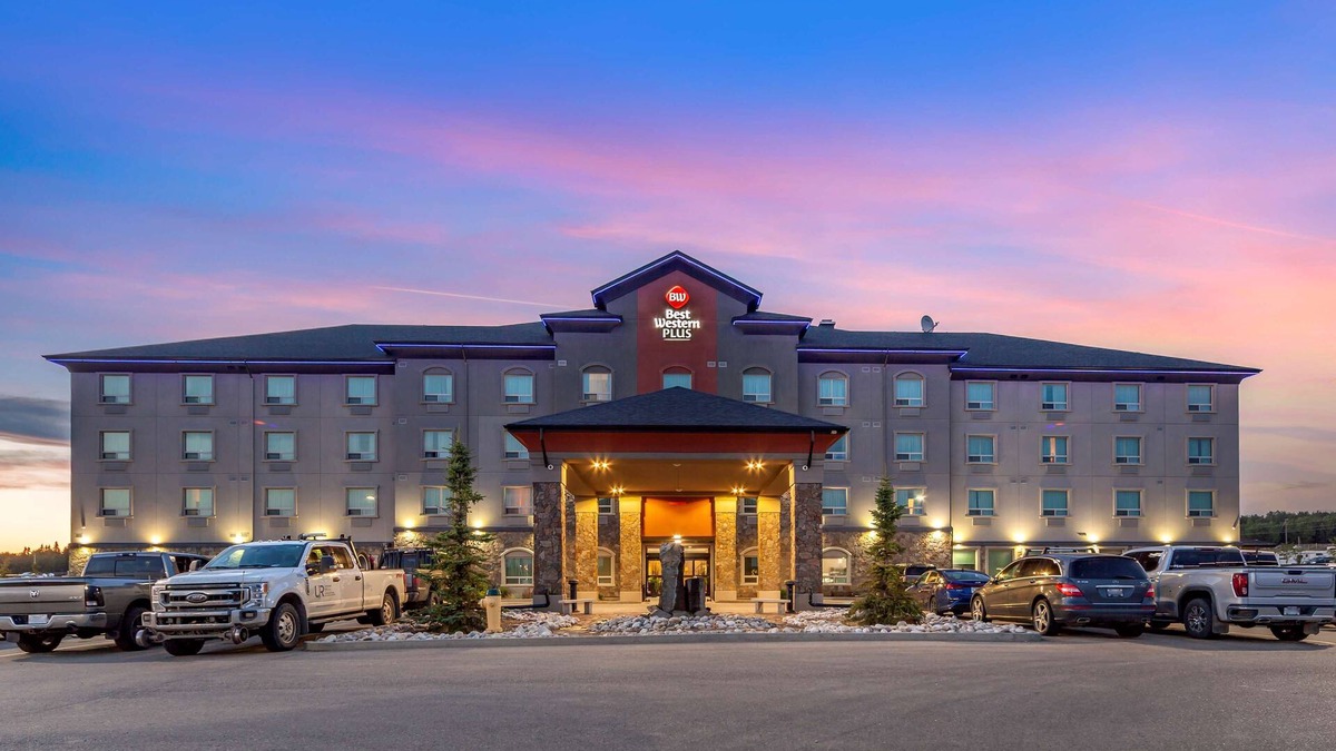 Drayton Valley Hotel | Best Western Plus Drayton Valley All Suites