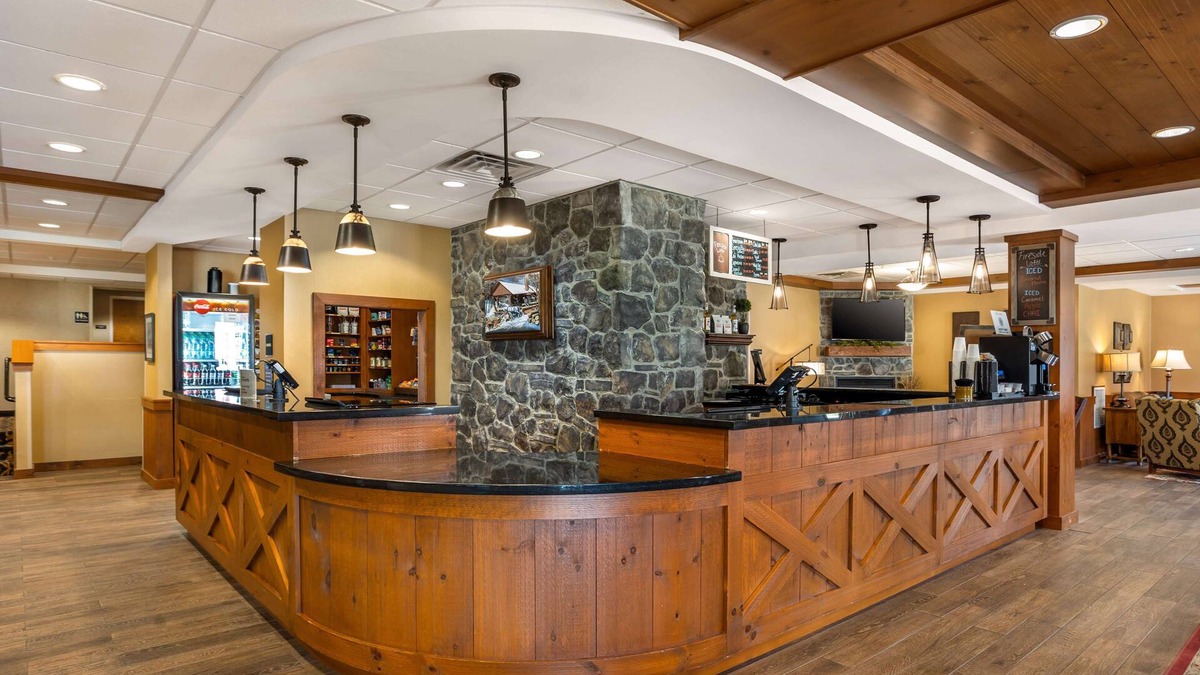 Intercourse Hotel | Best Western Plus Intercourse Village Inn & Suites