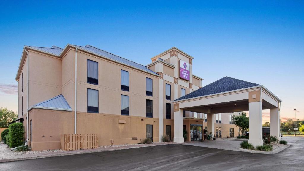 Madison Hotel | Best Western Plus Madison
