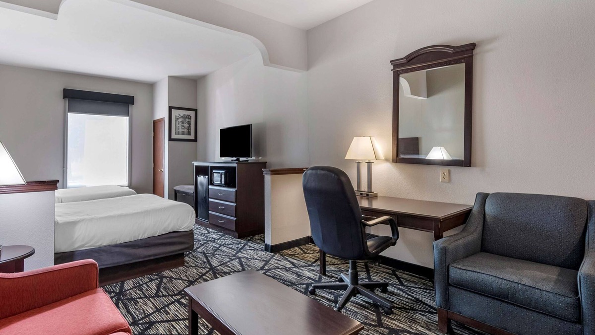 McKinney Hotel | BEST WESTERN PLUS McKinney Inn & Suites