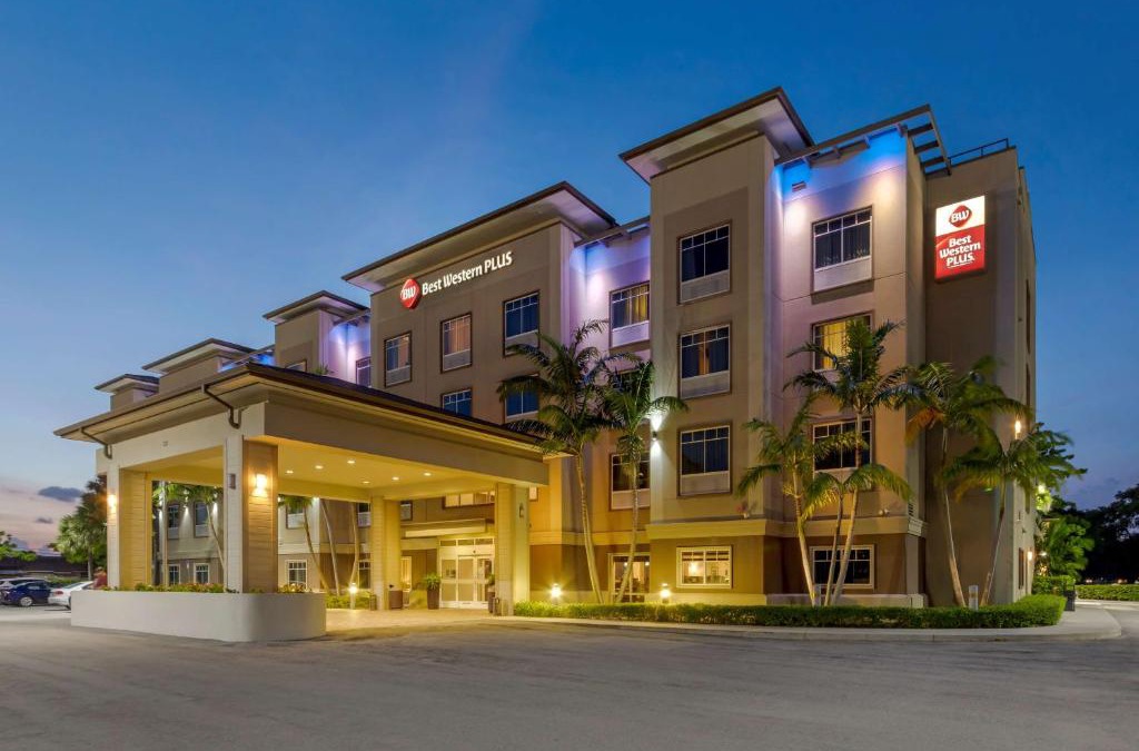 Miami Springs Hotel | Best Western Plus Miami Airport North Hotel & Suites