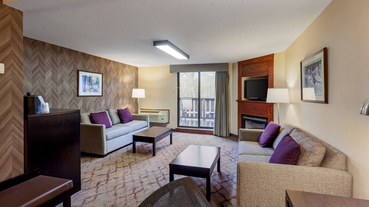 Peterborough Hotel | Best Western Plus Otonabee Inn