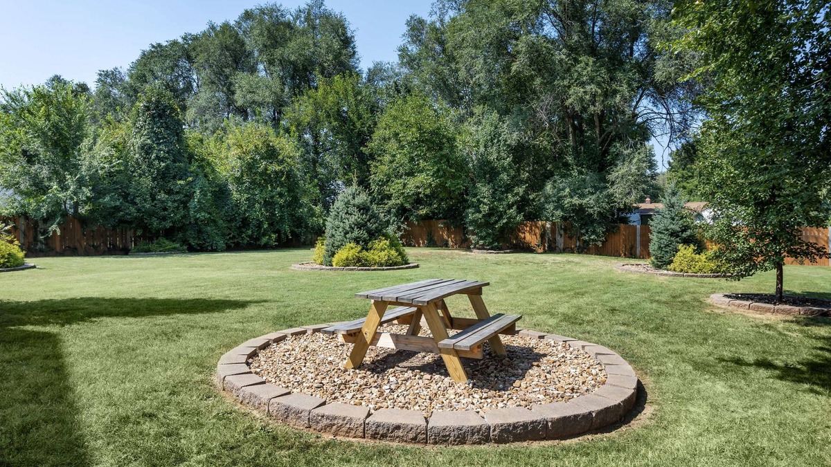 Springfield Hotel | Best Western Plus Springfield Airport Inn