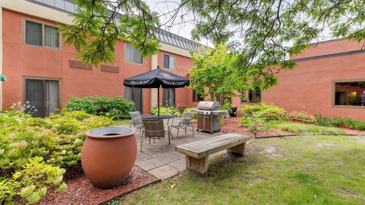 Shoreview Hotel | Best Western Plus St. Paul North/Shoreview