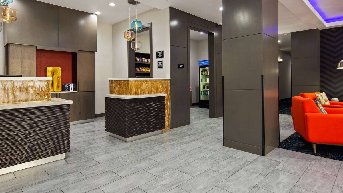Muskogee Hotel | Best Western Plus The Inn & Suites At Muskogee