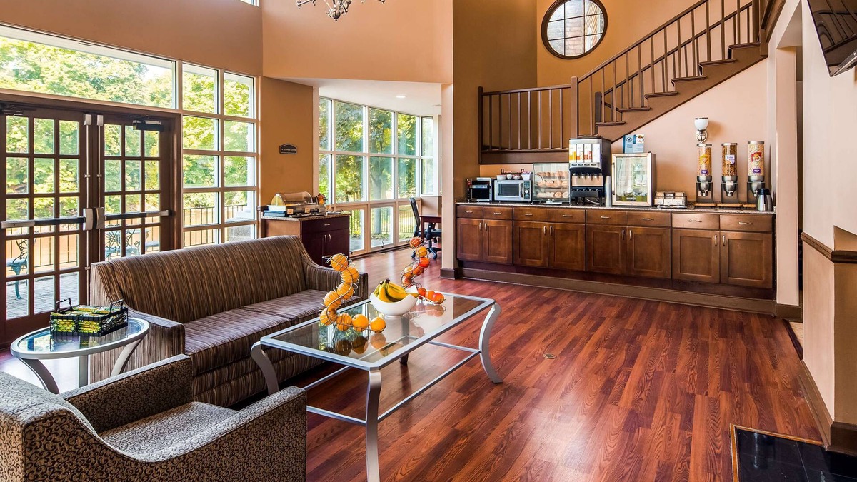 Red Oaks Mill Hotel | Best Western Plus The Inn & Suites At The Falls