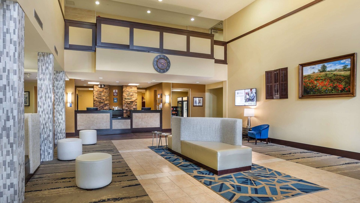 State College Hotel | Best Western Plus University Park Inn & Suites