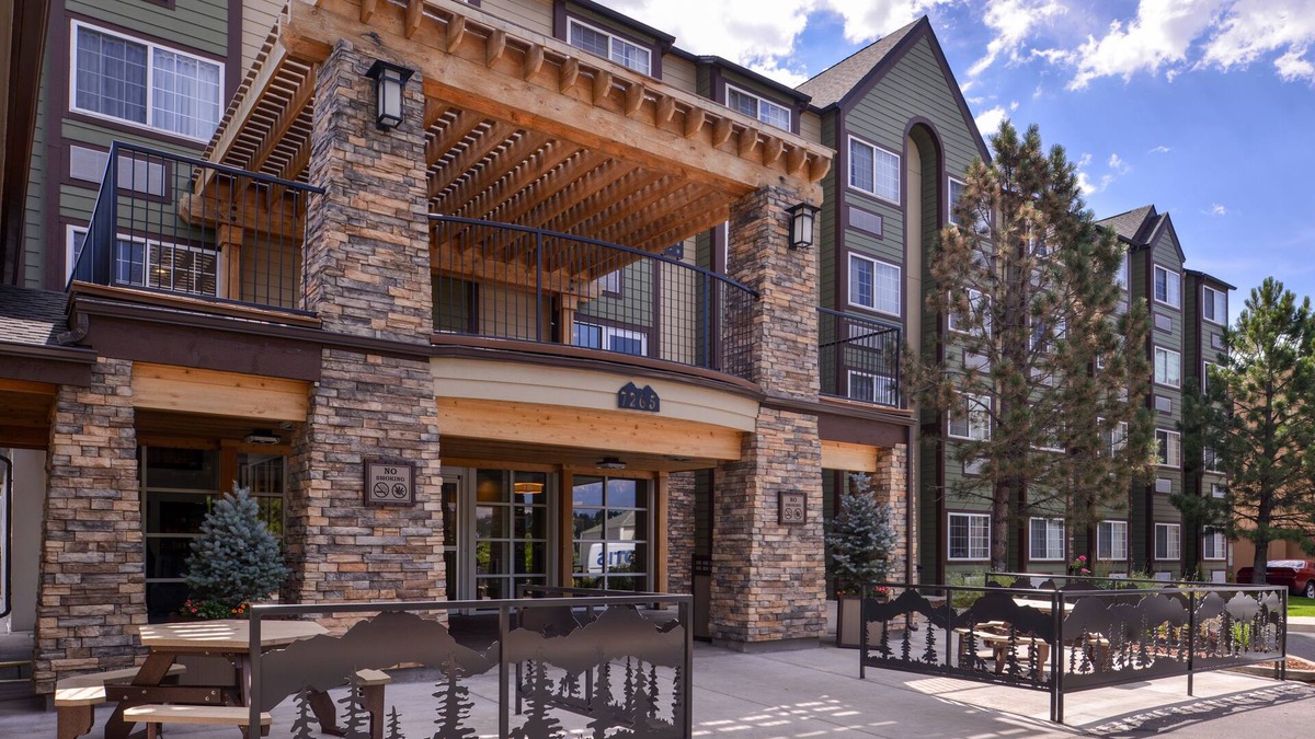 Briargate Hotel | Best Western Plus Peak Vista Inn & Suites