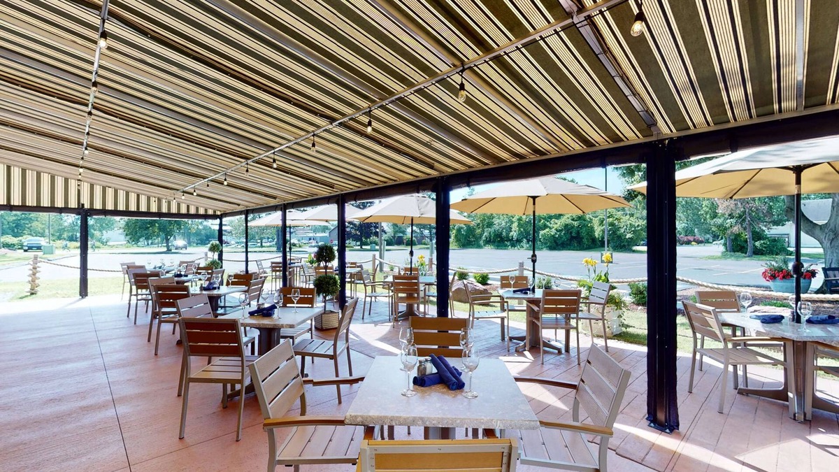 South Burlington Hotel | Best Western Plus Windjammer Inn & Conference Center