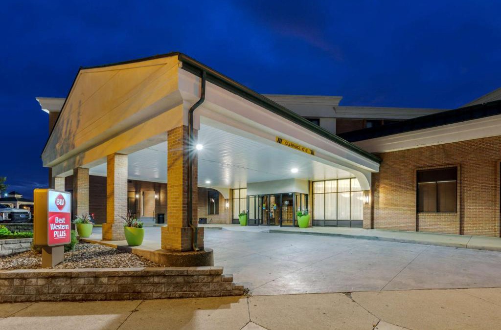 Wooster Hotel | Best Western Plus Wooster Hotel & Conference Center