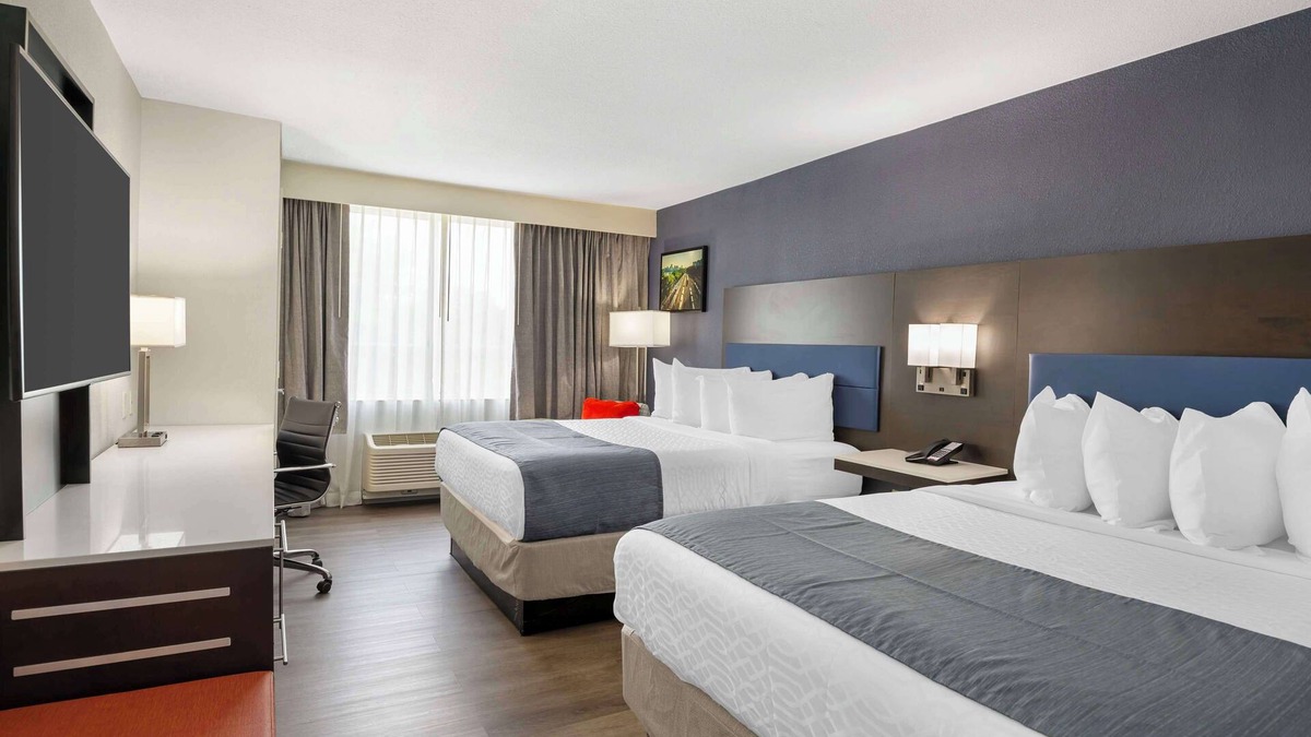 South Richmond Hotel | Best Western Premier Richmond City Gateway