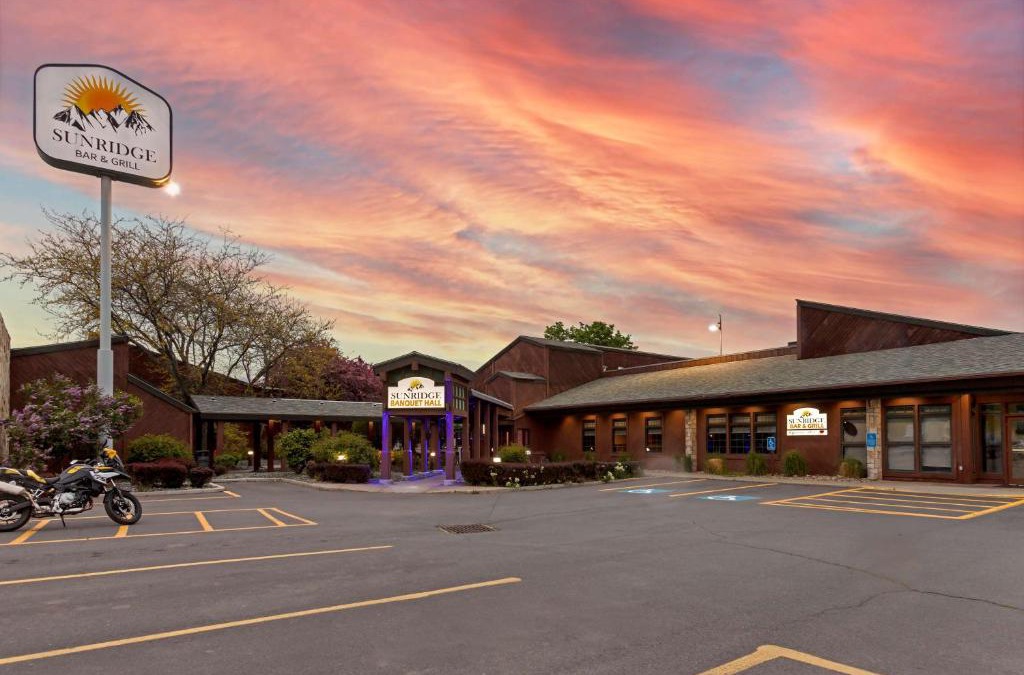 Baker City Hotel | Best Western Sunridge Inn & Conference Center