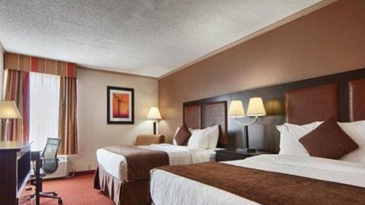 Lubbock Hotel | Best Windsor Inn