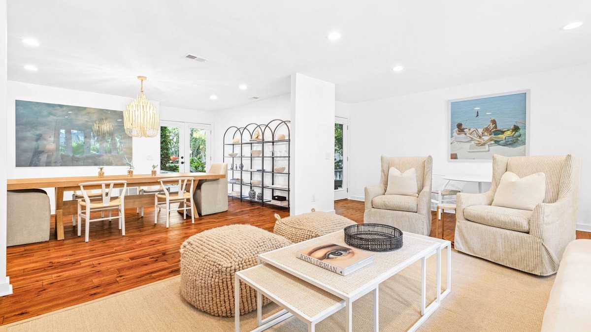 Heritage Woods House | BESTNEST by Beverly Serral 44 Heritage Rd, Sea Pines *Pet Friendly*