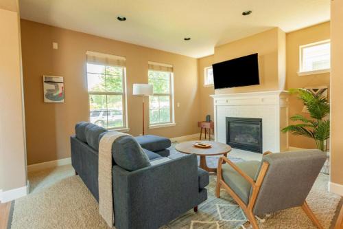 North Bethany Apartment | Bethany 2br w pool nr brewery garden golf PDX-12