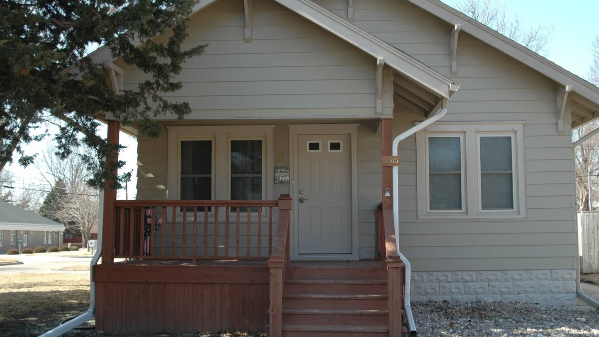 Bethany House | Bethany Bungalow, 2 Bdrm, 1 Bath bungalow near all Husker events