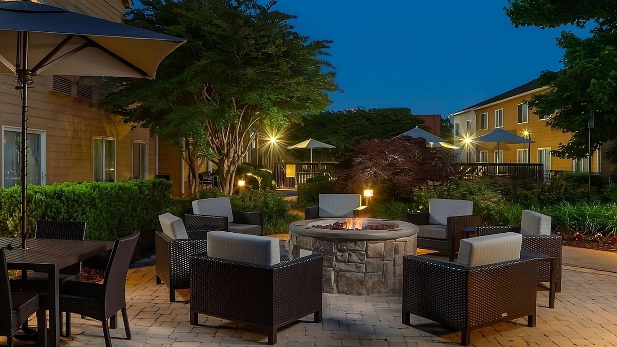 Twin Brook Hotel | Better Choice for your Vacation! 3 Comfortable Units, Pets Are Welcome!