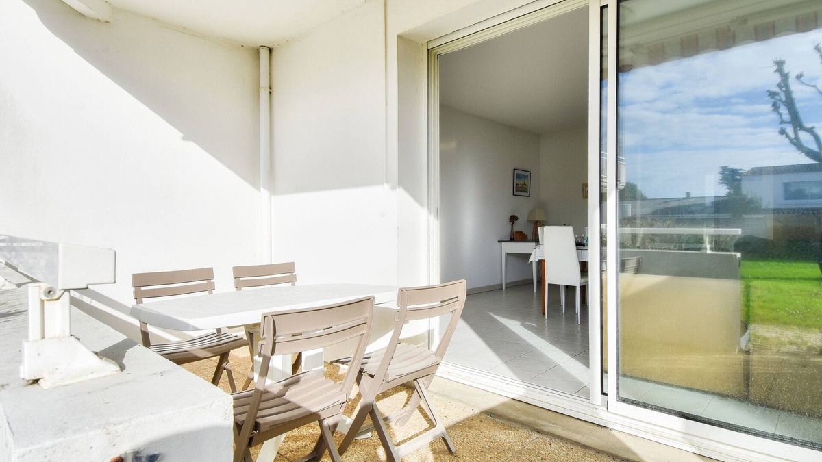 Saint-Gilles-Croix-de-Vie Apartment | Between beach and port: Apartment for 4