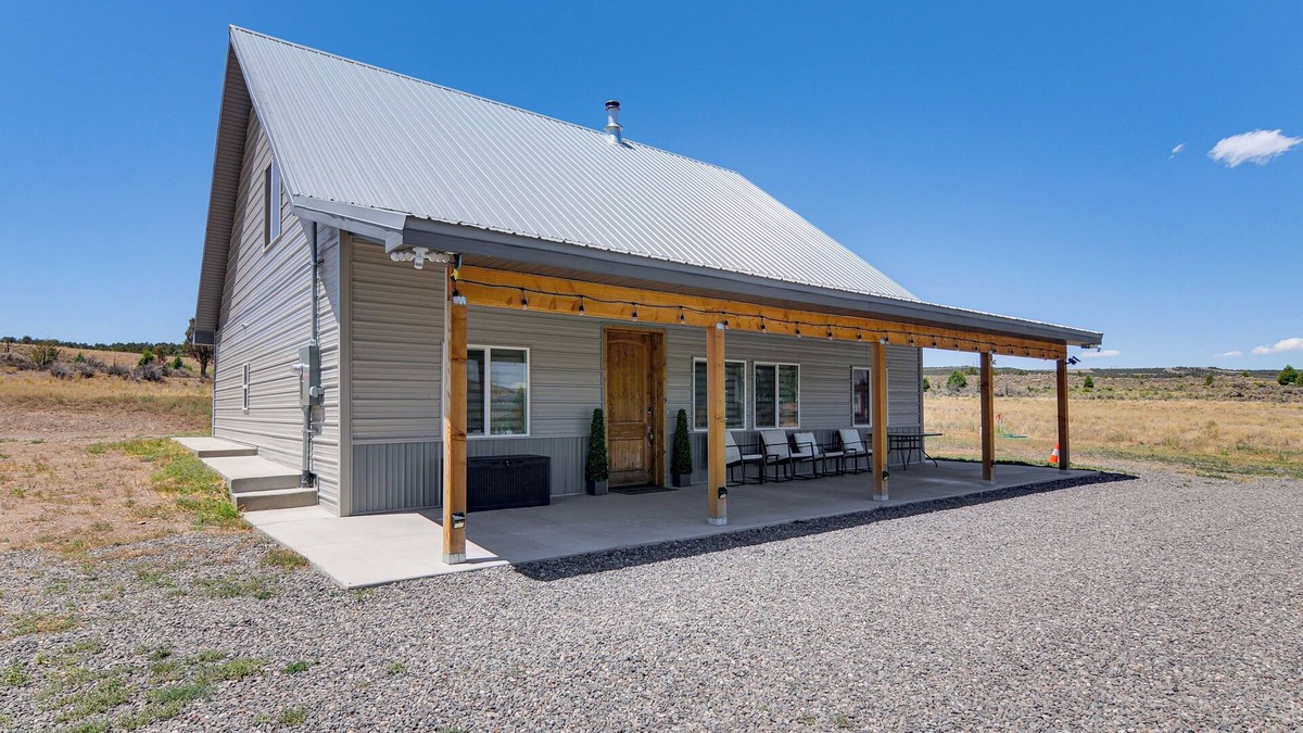 Hatch House | Between Bryce Canyon & Zion: Hiker's Paradise!