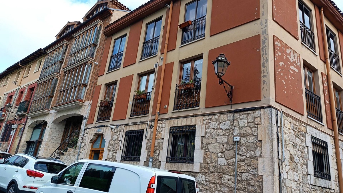 Burgos Apartment | Between Castle and Cathedral 2