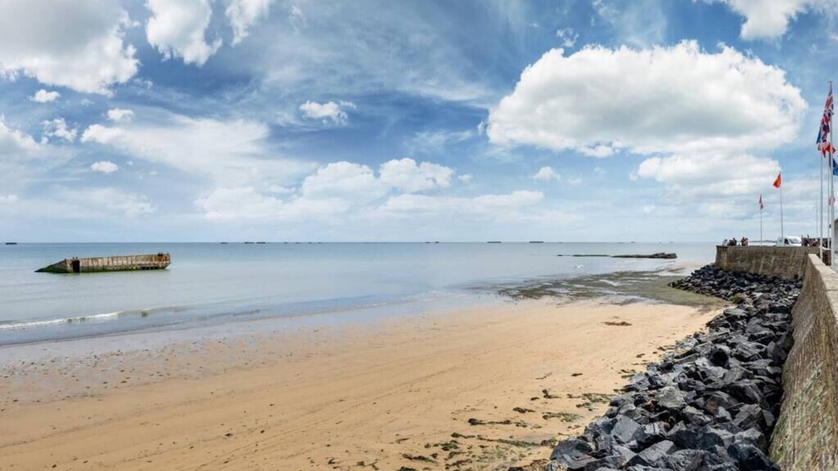 Colombiers-sur-Seulles House | Between land and sea - a home to recharge your batteries