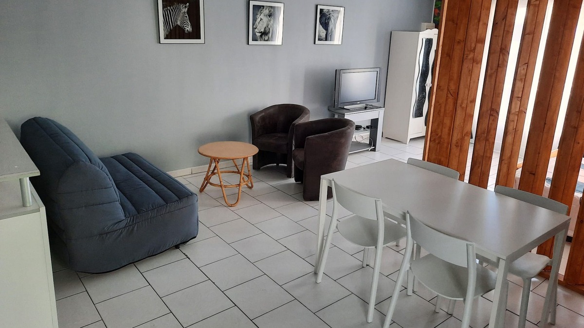 Contres Apartment | Between zoo and Loire châteaux