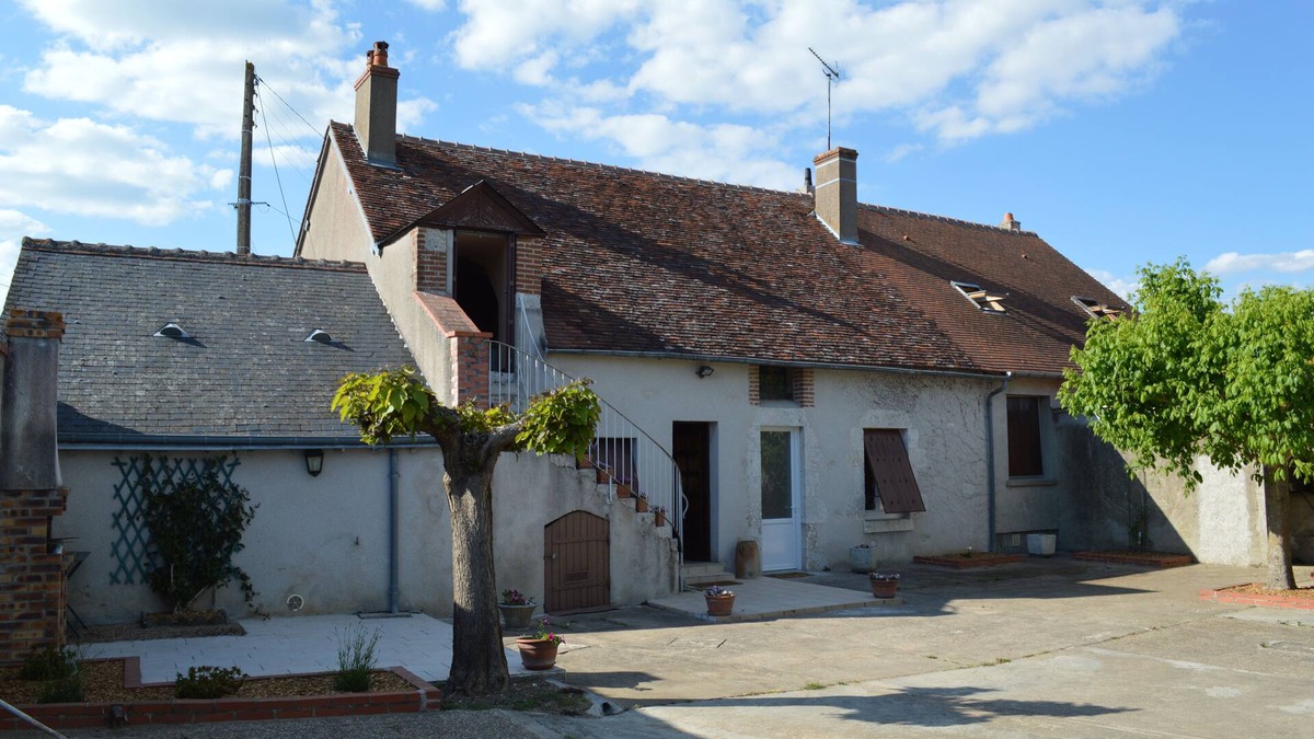 Suevres House | Between Loire and Castles