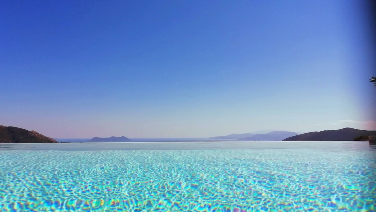 Fternon Villa | Between Men and Gods. Between Men and Gods.