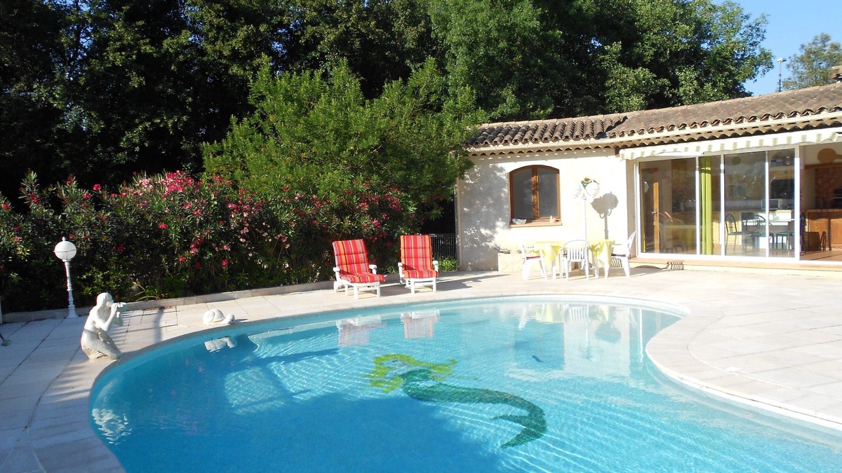 Roquefort-les-Pins Villa | Between Monaco and Cannes 2-room villa with private pool in a quiet area