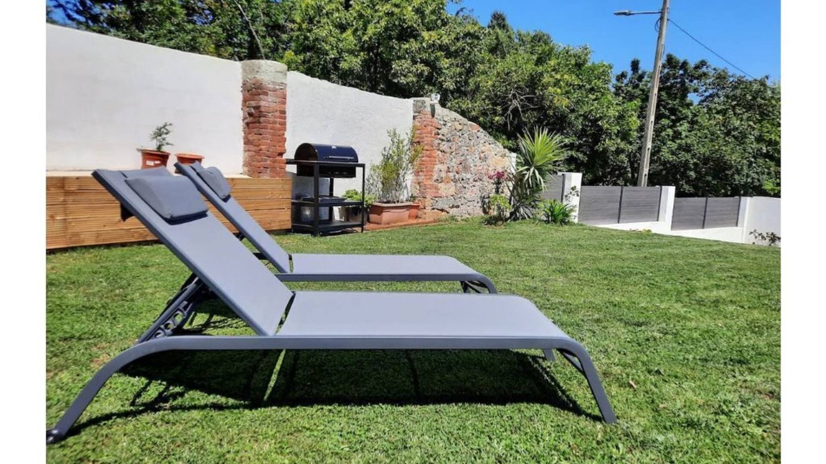 Aviles House | BETWEEN THE RURAL AND THE URBAN