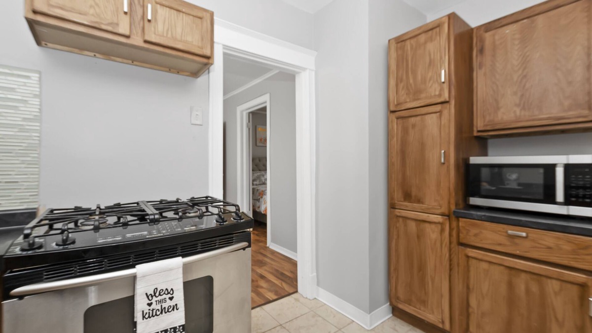 East Beverly Apartment | Beverly Gem