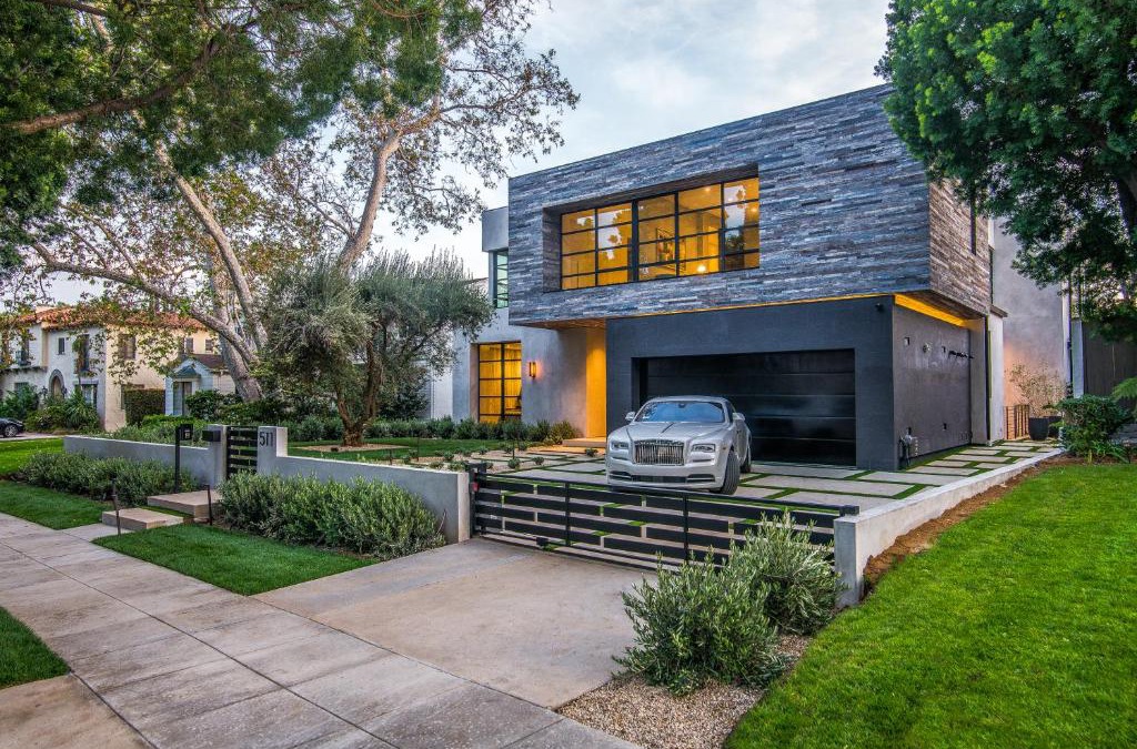 The Flats Villa | Beverly Hills Majestic Modern Mansion