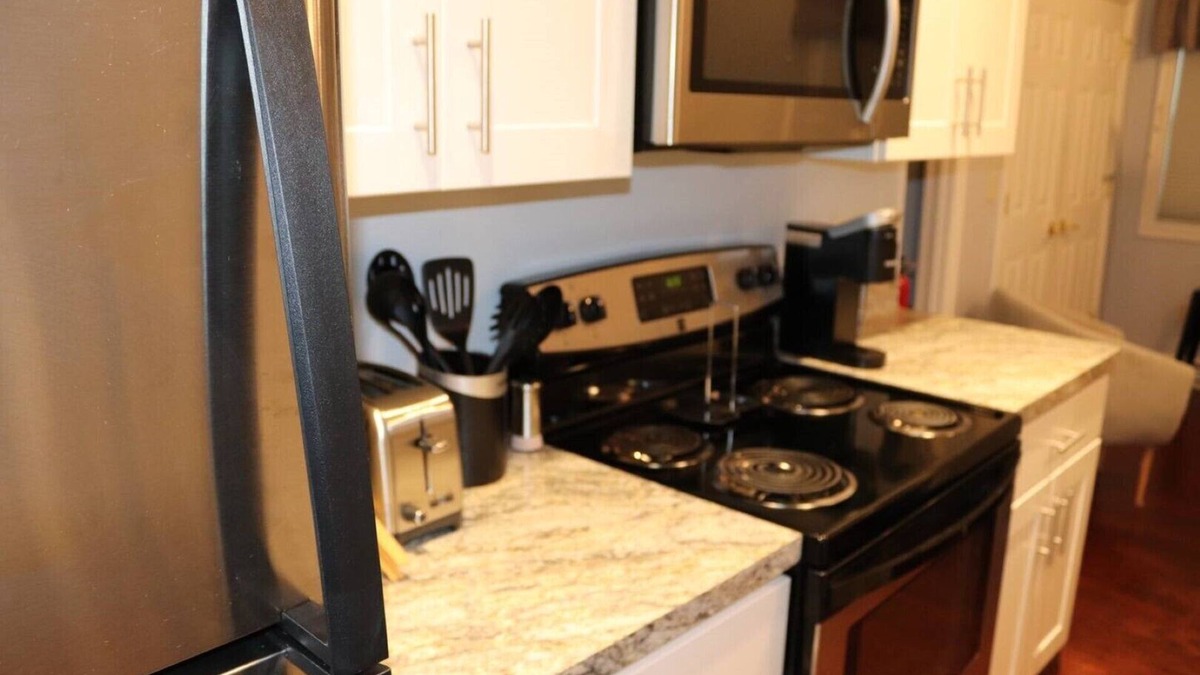 Brewers Hill House | Beverly's Guest Suite - An Accessible Family Space