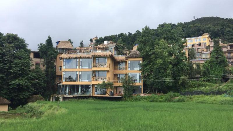 Honghe House | Beyond the Terrace Residence